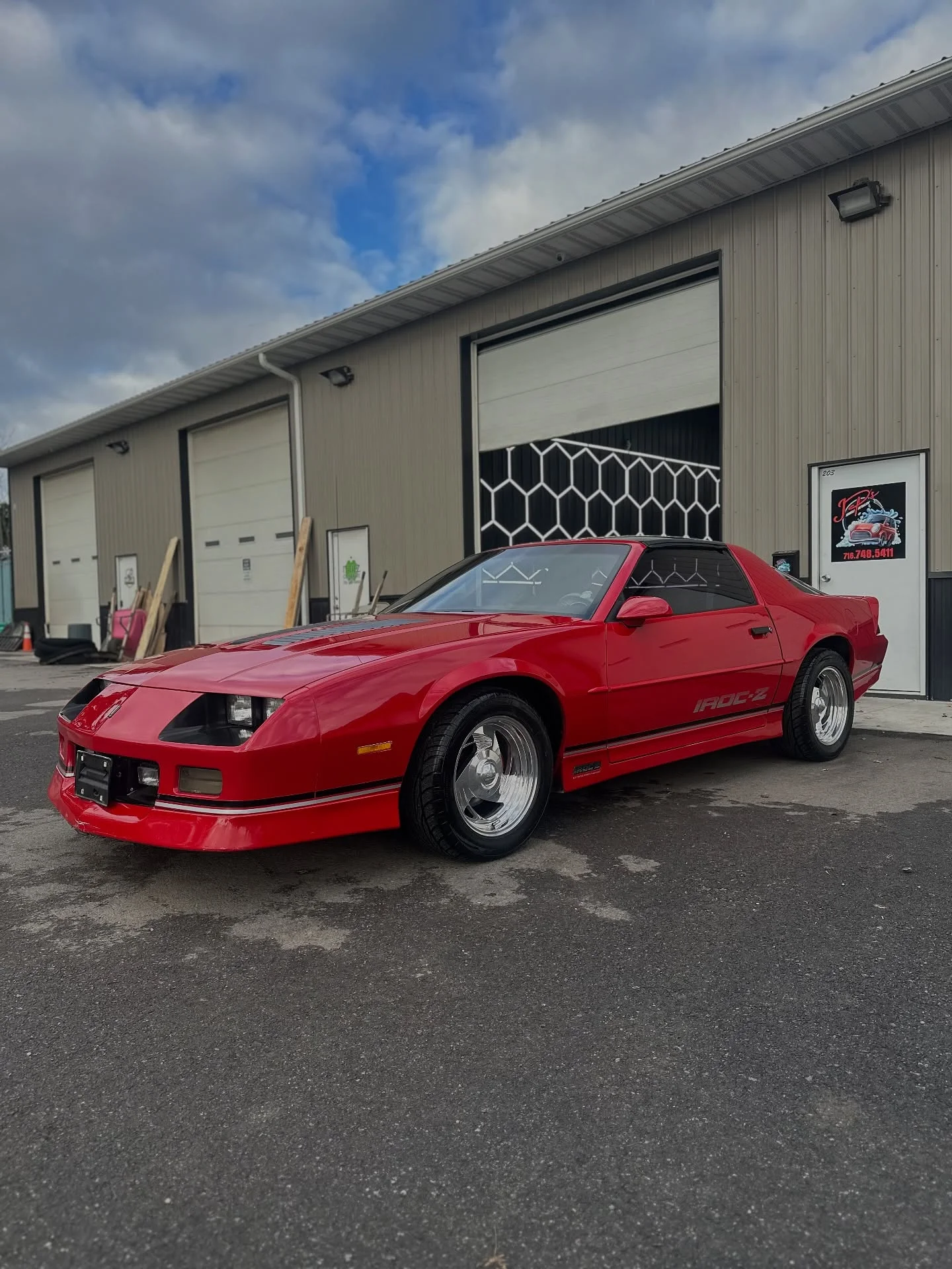 Camaro Z28 ceramic coating paint detail - Premium transformation